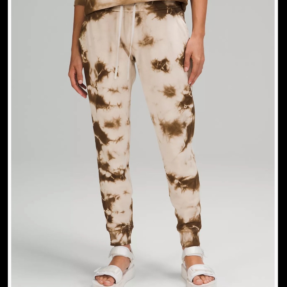 New LULULEMON Warm Down Jogger Tie Dye Earth Day Sand Size 4